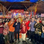 Wakil Wali Kota Cirebon Siti Farida Rosmawati, Ketua DPRD, tokoh lintas agama, budayawan, serta masyarakat. foto bersama usai mengikuti perayaan Malam Kesenian Cap Go Meh 2577 yang digelar di Vihara Dewi Welas Asih, Selasa (3/3/2026) malam.*