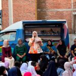 Wakil Wali Kota Cirebon Siti Farida Rosmawati saat mengunjungi kegiatan literasi di Teras Ngabaca, Kelurahan Kalijaga, Kota Cirebon, Jumat (7/8/2026).